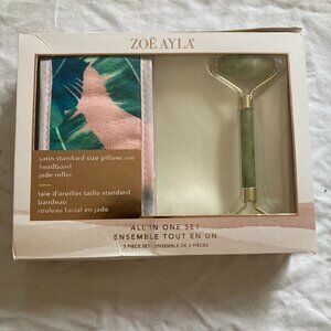 NWT Zoe Ayla All in One Set Satin Standard Pillowcase, Headband, Jade Roller